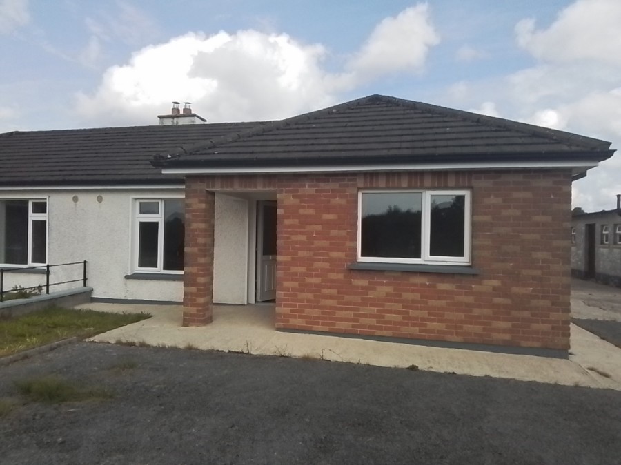 2 Stranamorth, Blacklion, front