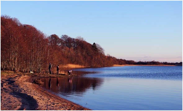 Lake-Photo